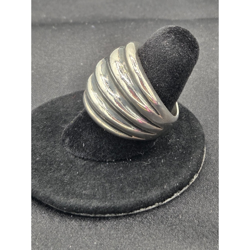 Silpada 925 Sterling Ribbed Wide Dome Ring Size 7.5 - Picture 2 of 8